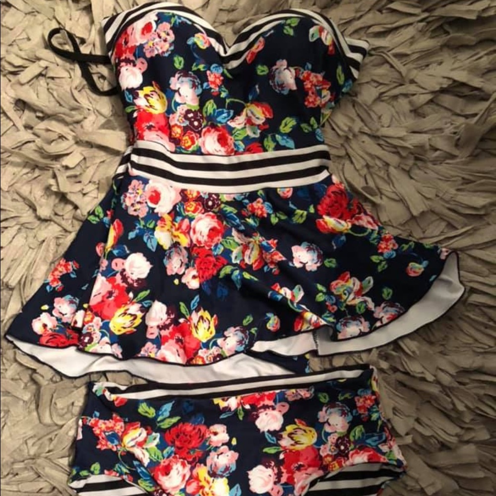 Bathing suit! perfect condition